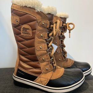 NWT ❄️ SOREL Winter Boots - Waterproof